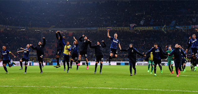 关键时刻挺身而出，帕罗特是爱尔兰首位世预赛客场戴帽的球员